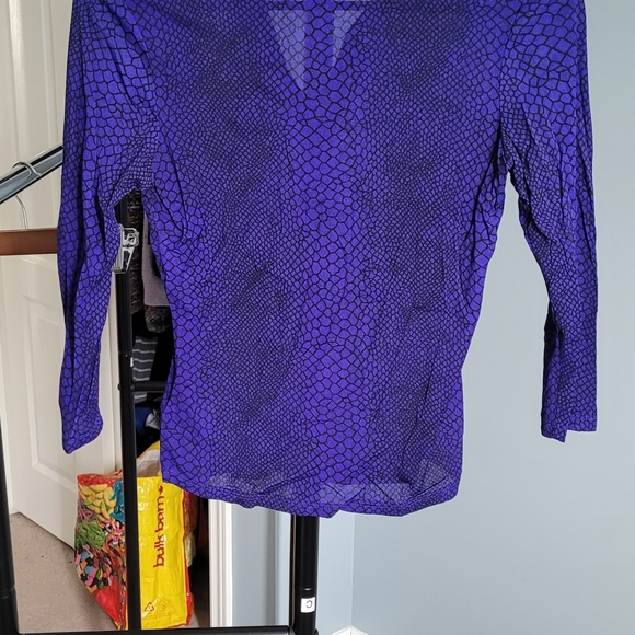 Sheer long sleeve - Picture 3 of 3